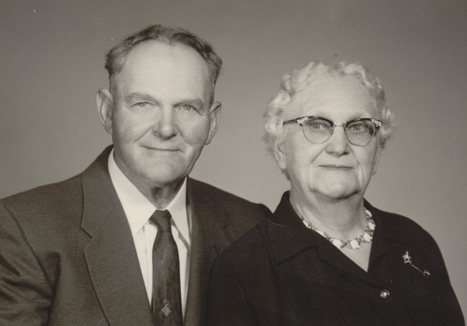 Cook, Barnes Alma and Alice Adeline Southam